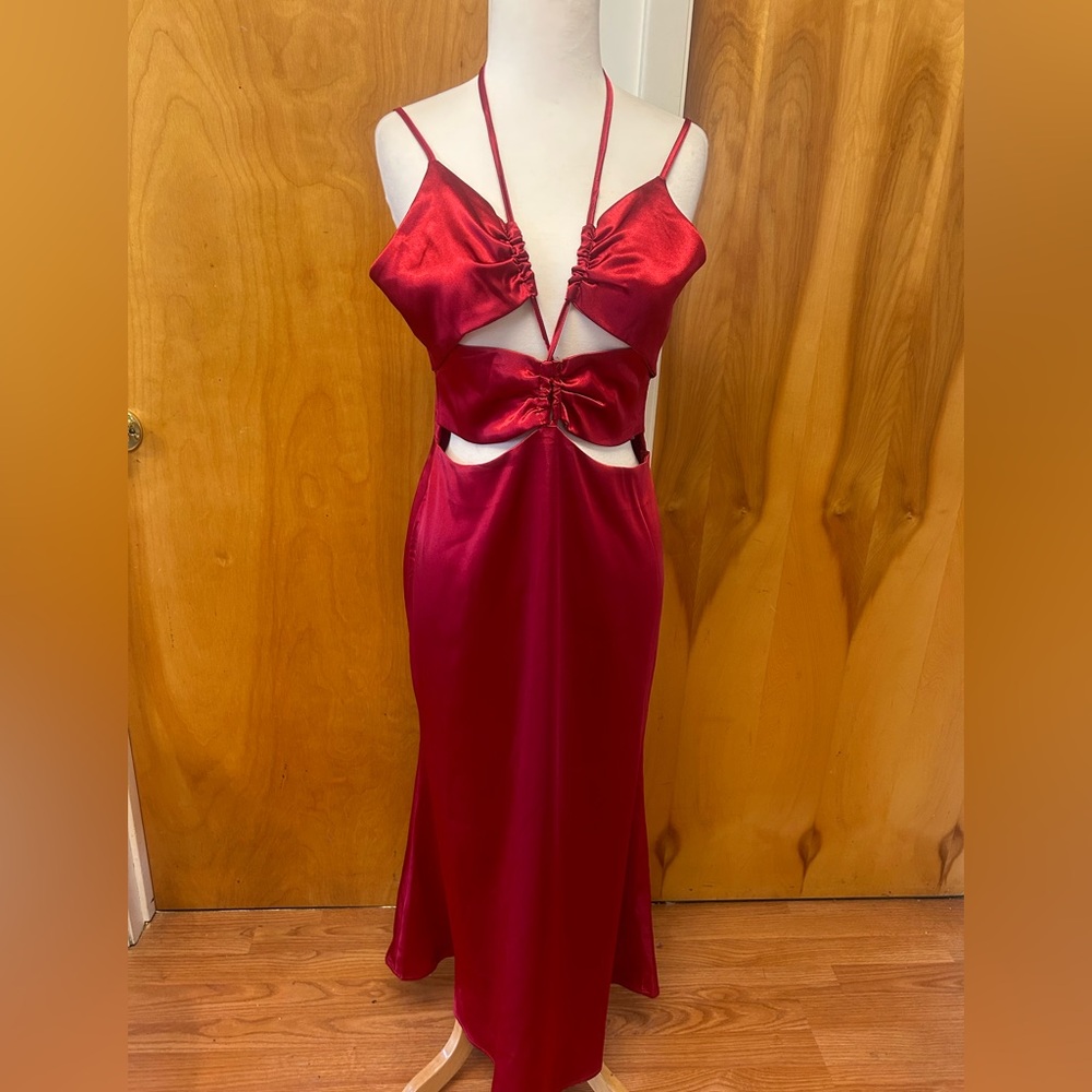 Yaura red satin cutout midi dress size 14 NWT